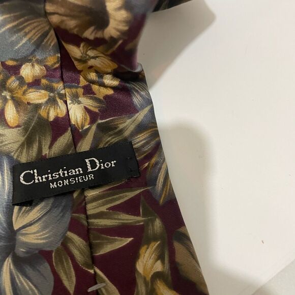 Christian Dior collection of Italian Silk Ties made in Italy or made in USA - Picture 5 of 6
